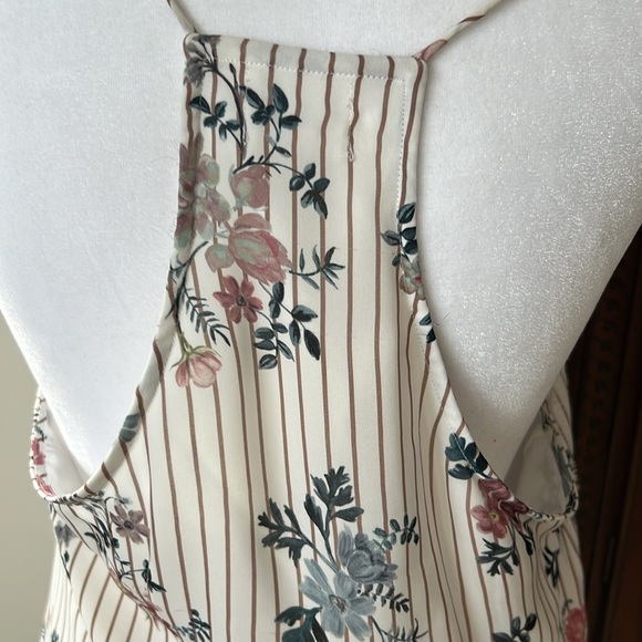 Fun tank with jeans or suits - Picture 4 of 4